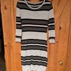 Stripped gray midi sweater dress